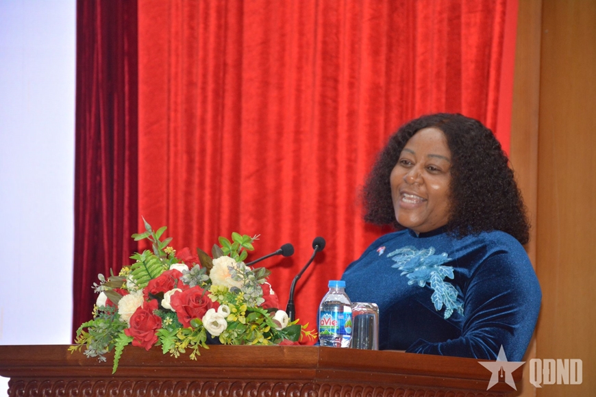 /UploadStore/admin/251027 huna luyen nu quan nhan/un women.jpg